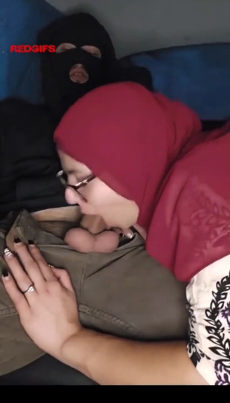 Arabsbeurette sluts and milfs are the best 9