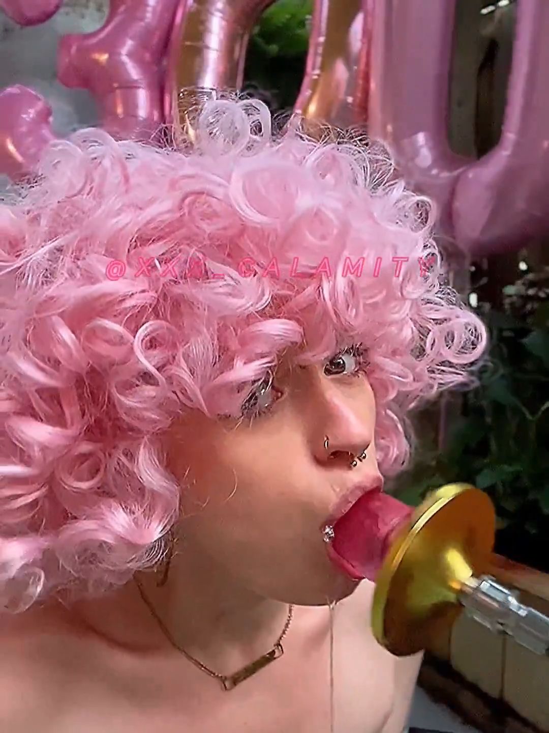 sextoy deepthroat